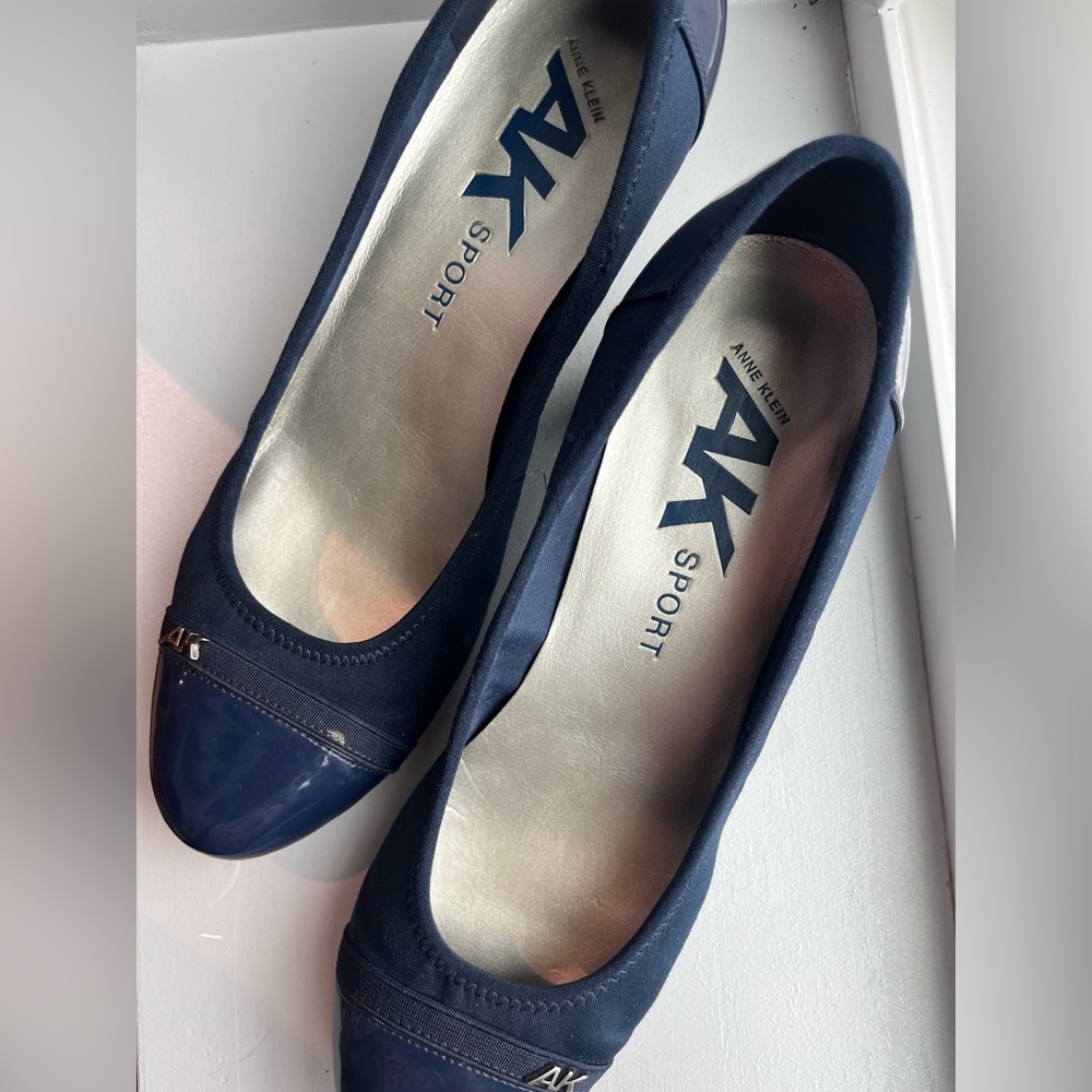 Anne Klein Women's Navy Flats